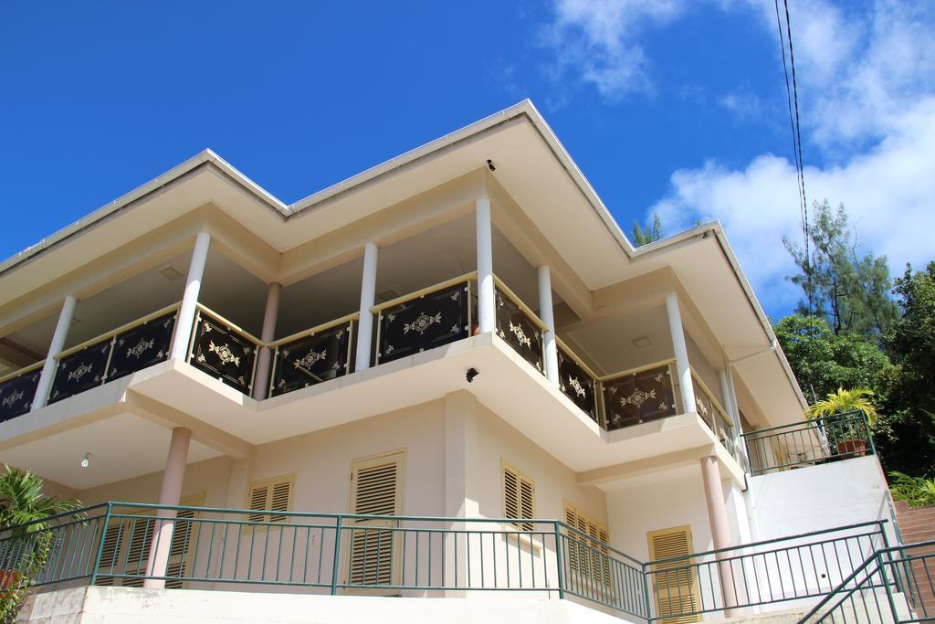 Summer Self Catering Baie Sainte Anne Luaran gambar