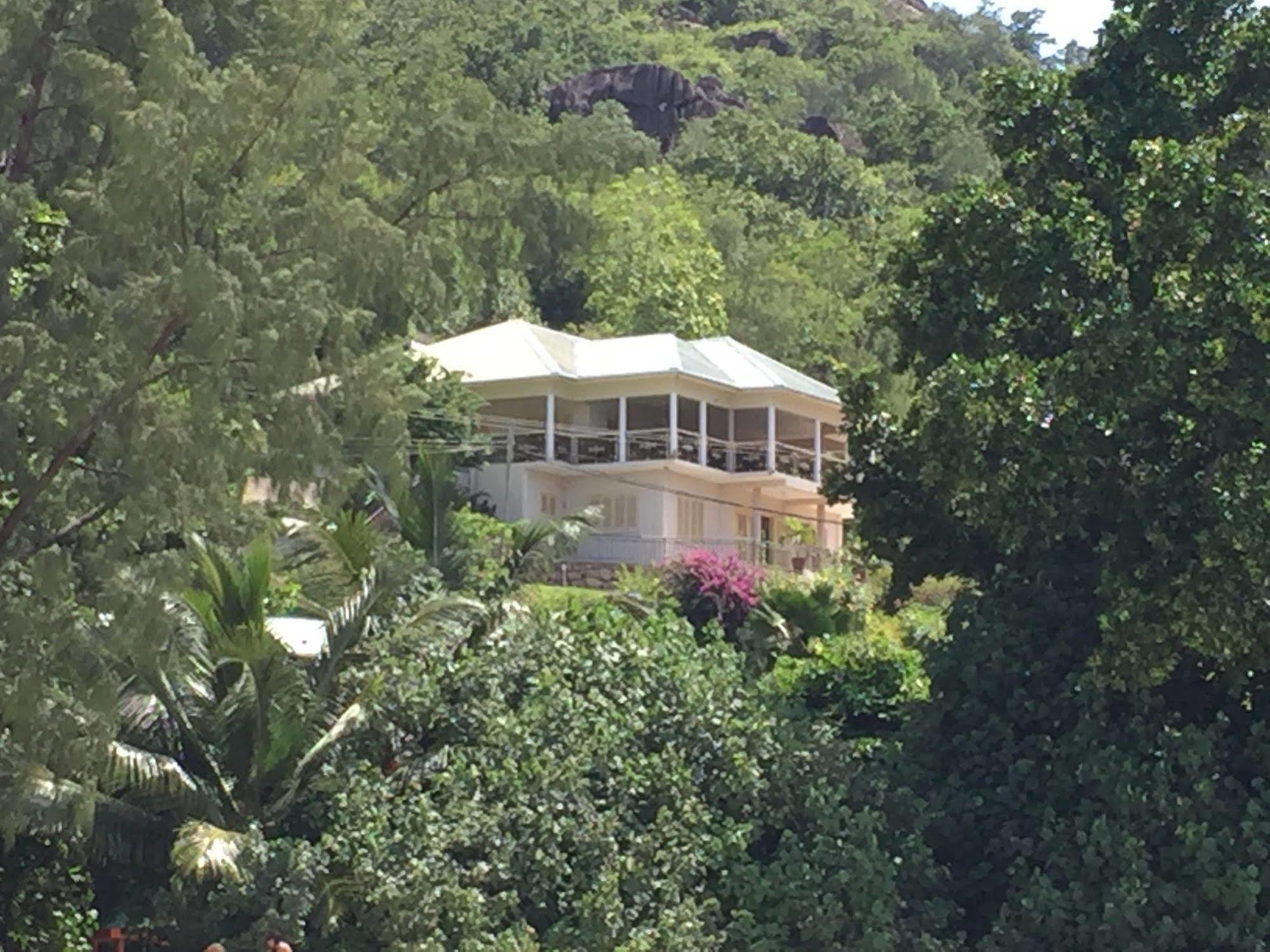 Summer Self Catering Baie Sainte Anne Luaran gambar